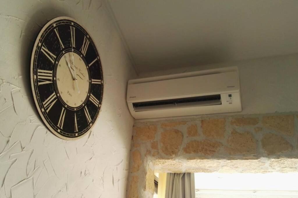 Studio Mezzanine En Residence Avec Piscine Au Village 르발카레스 외부 사진